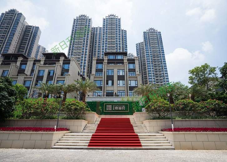 招商雍華府小區